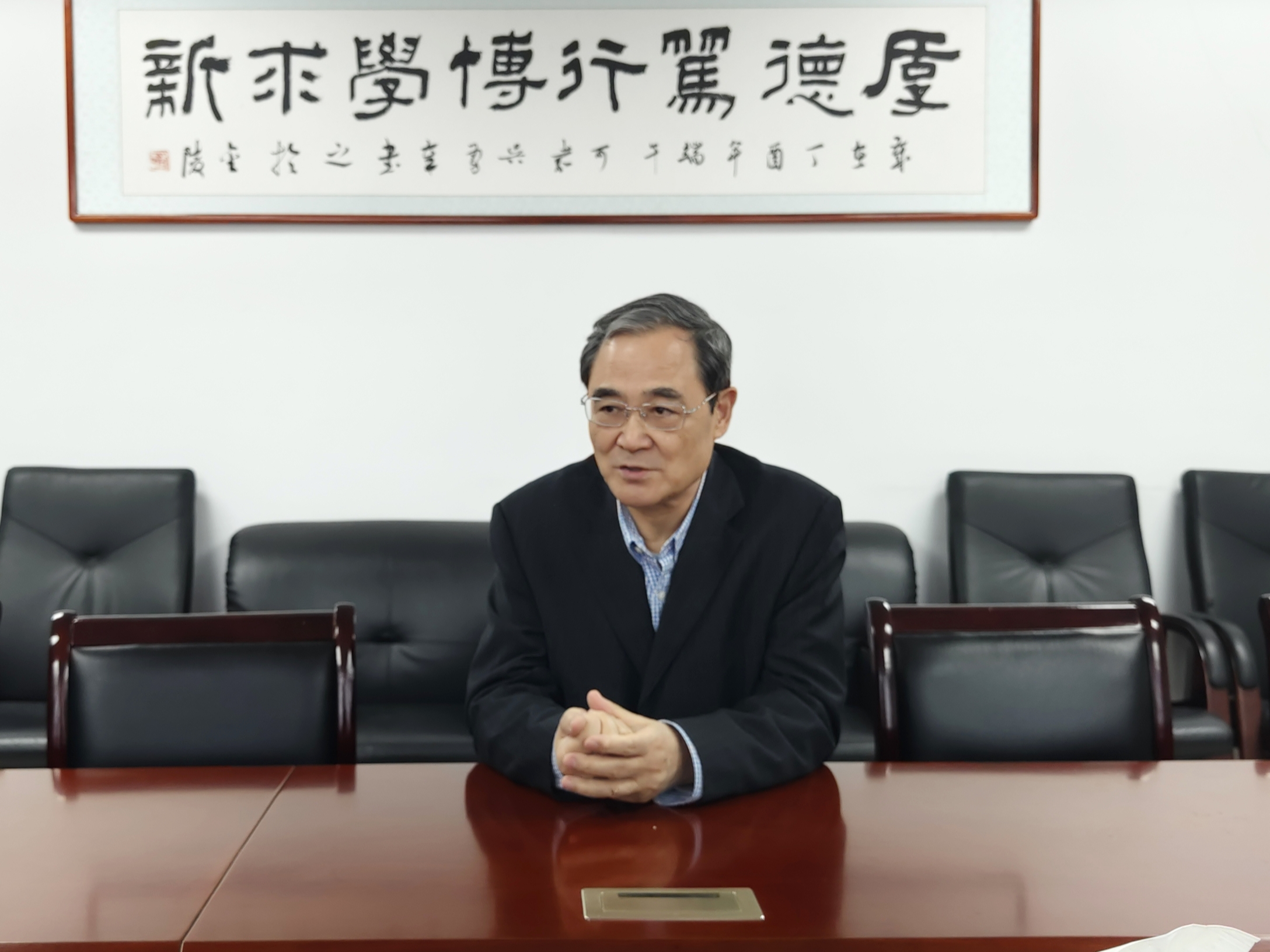 蒋院士单人照片.jpg